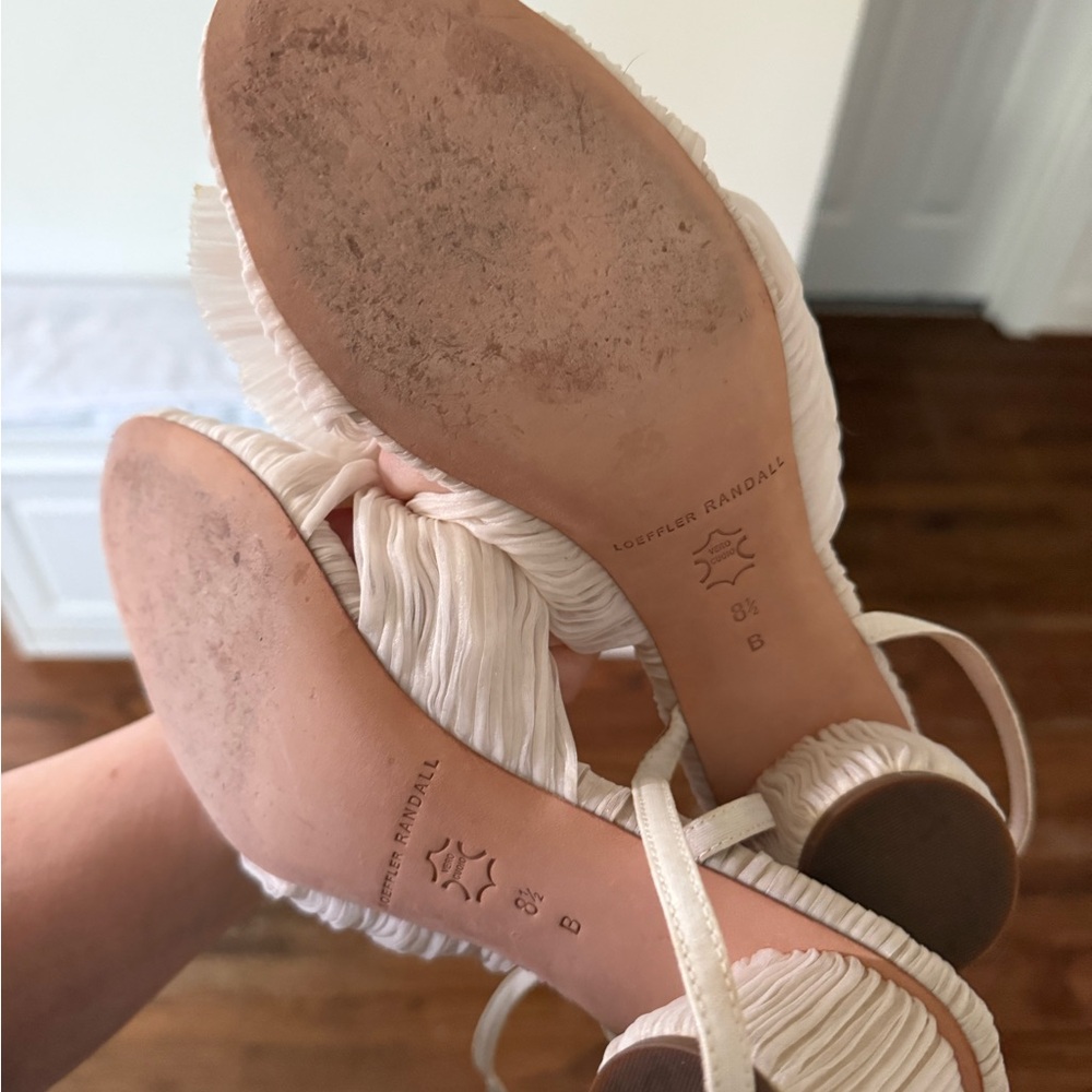 Loeffler Randall Dahlia Pearl Pleated Bow Heels- Size 8.5 - Picture 7 of 7